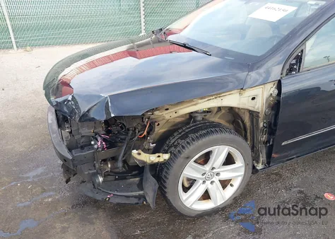 2015 Volkswagen Cc 2.0T Sport z USA, uszkodzony, nr VIN WVWBN7AN2FE805572